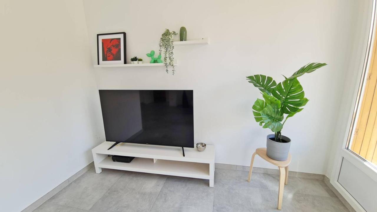 Maxbnb - T2 Balcon 50M2 - Climatise - Ouest - Tolone Esterno foto